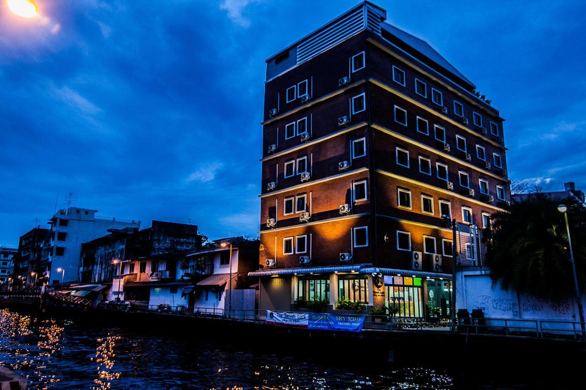 The Seven Luck Hotel Banguecoque Exterior foto